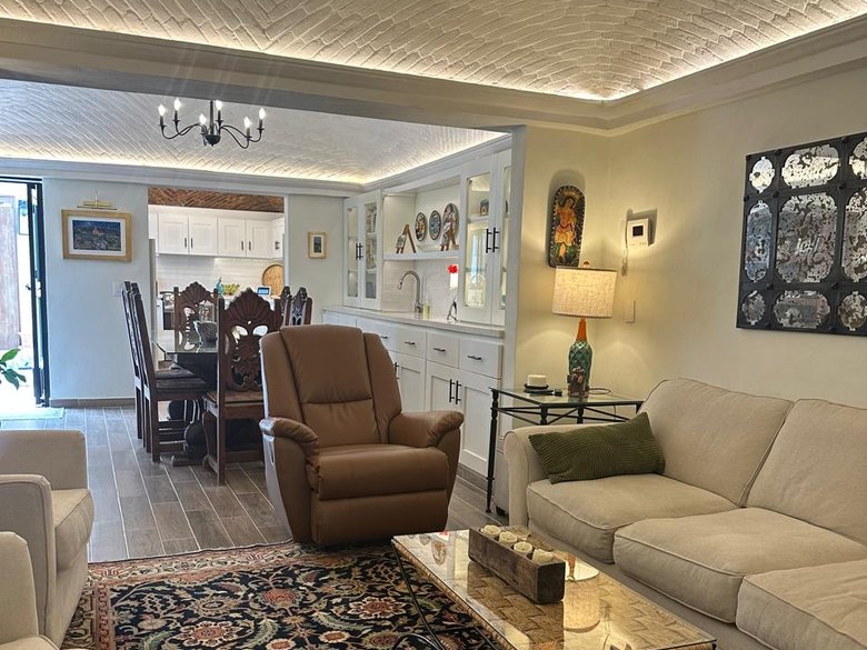 Bayoneta Apartment — 4 photos