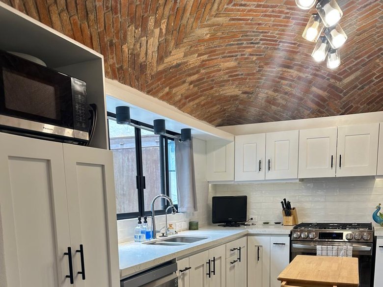 Bayoneta Apartment — 7 photos