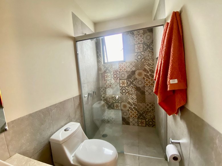 Modern Minimalist 2BR + Private Rooftop | Pool + Gym | Near Centro — 6 photos
