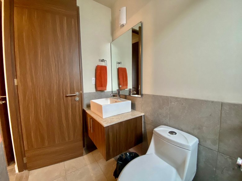 Modern Minimalist 2BR + Private Rooftop | Pool + Gym | Near Centro — 5 photos