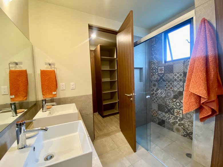 Modern Minimalist 2BR + Private Rooftop | Pool + Gym | Near Centro — 13 photos