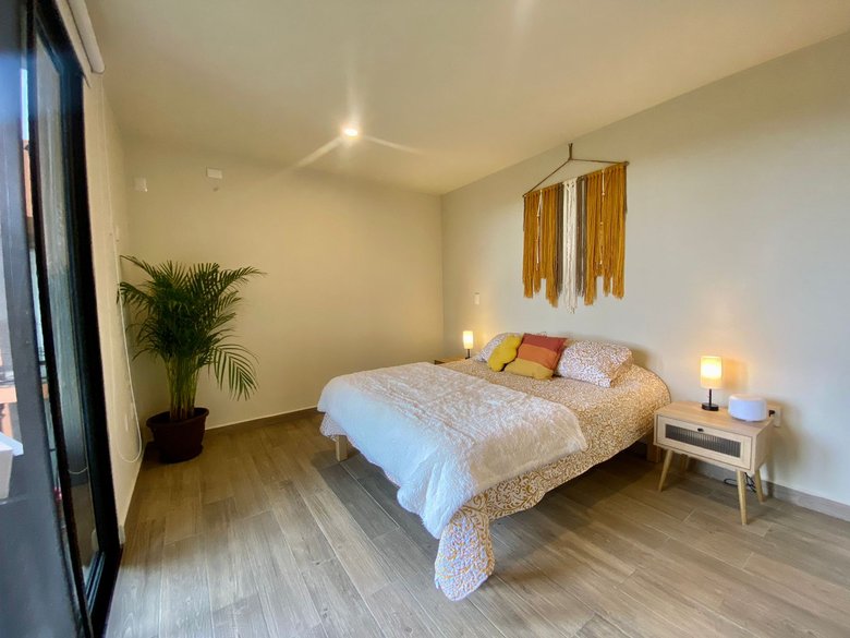 Modern Minimalist 2BR + Private Rooftop | Pool + Gym | Near Centro — 7 photos
