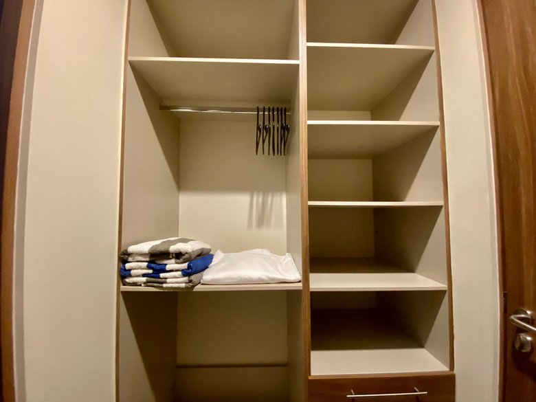 Modern Minimalist 2BR + Private Rooftop | Pool + Gym | Near Centro — 10 photos