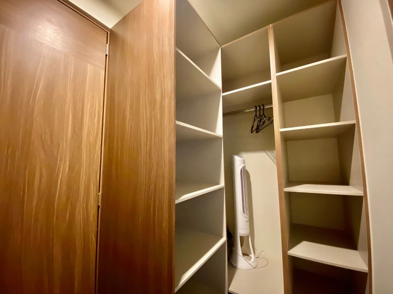 Modern Minimalist 2BR + Private Rooftop | Pool + Gym | Near Centro — 9 photos