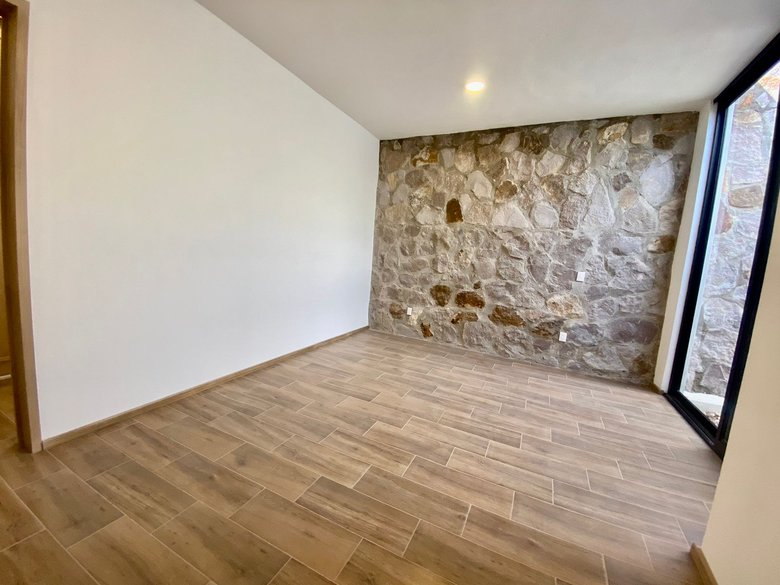 Brand New unfurnished home — 16 photos
