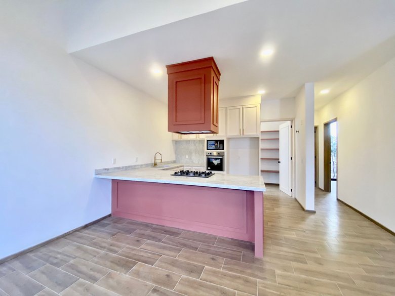 Brand New unfurnished home — 10 photos