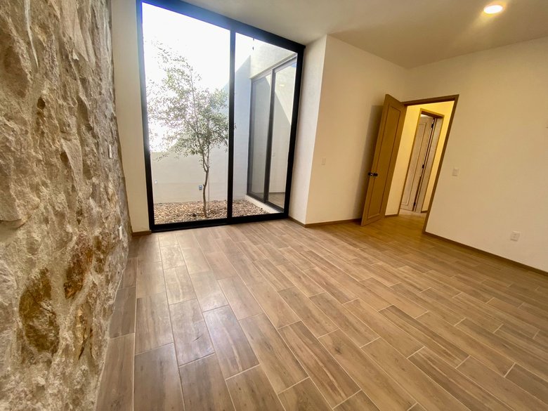 Brand New unfurnished home — 19 photos