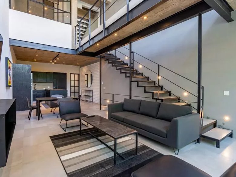 The Loft House 39A — 15 photos