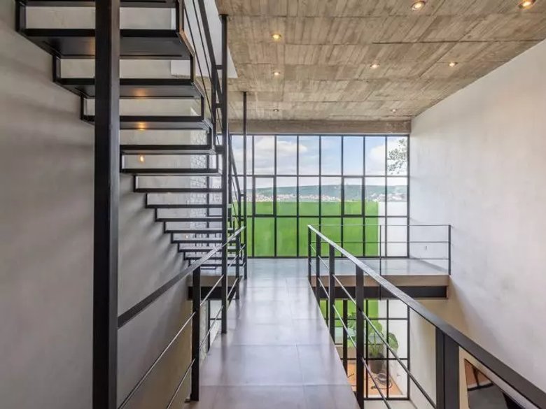 The Loft House 39A — 8 photos