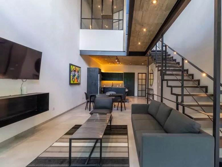 The Loft House 39A — 18 photos