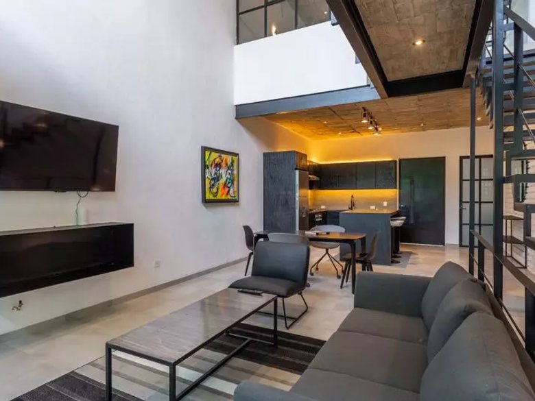 The Loft House 39A — 14 photos