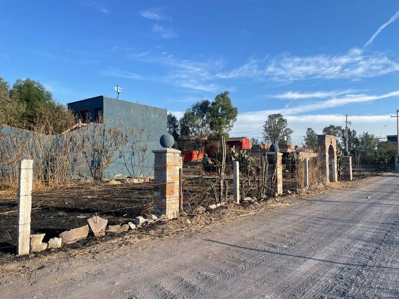 Terreno en zona turística — 3 photos