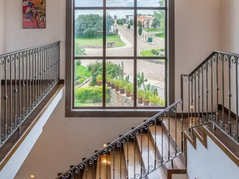 Casa de la Rotonda — 9 photos
