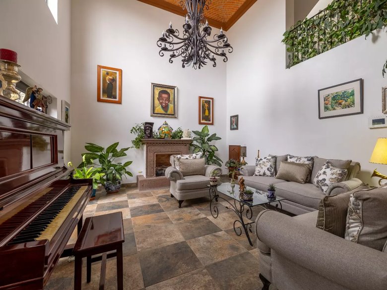 Casa Bugambilia — 7 photos
