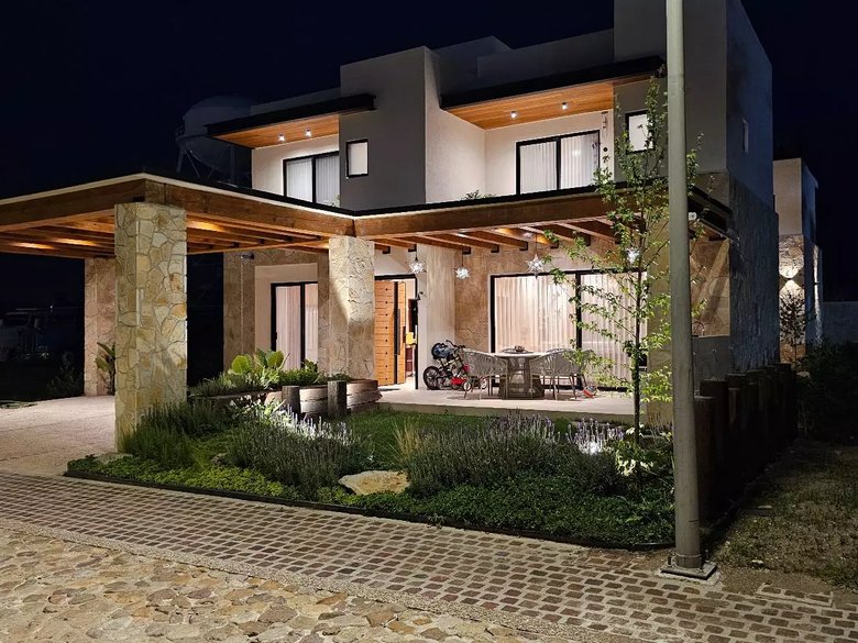 Casa Colibrí, en Sahai Residences — 24 photos