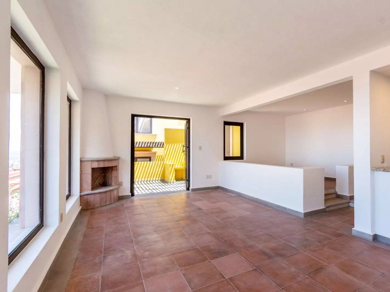 Arcángeles San Uriel 2BR — 5 photos
