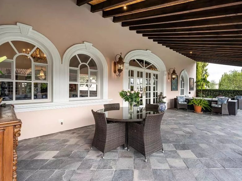 Villa Serena — 12 photos