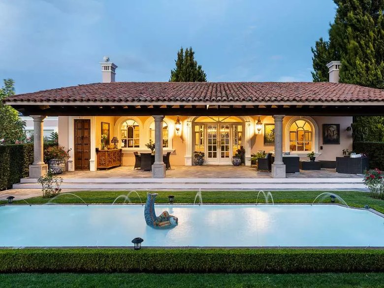 Villa Serena — 9 photos