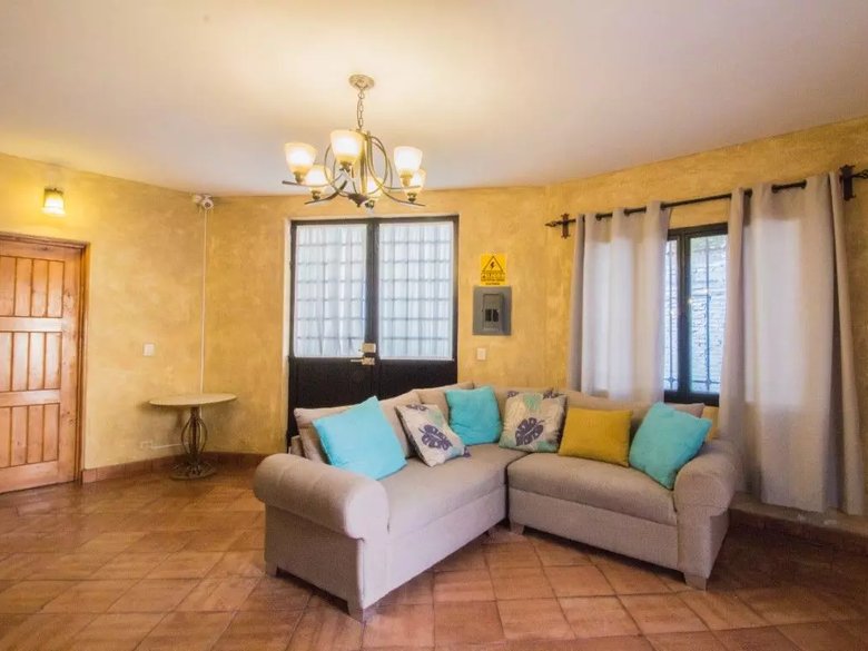 Barrio La Palmita House for Sale — 15 photos
