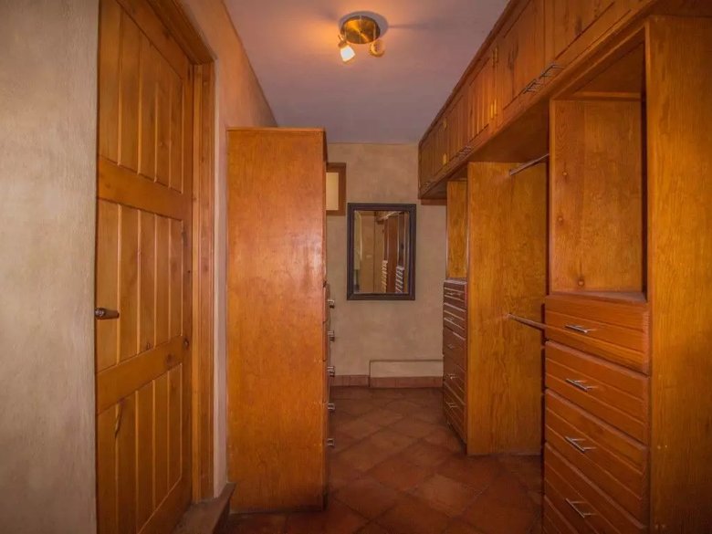 Barrio La Palmita House for Sale — 12 photos