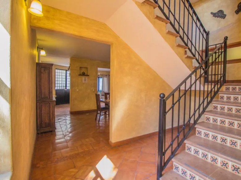Barrio La Palmita House for Sale — 21 photos