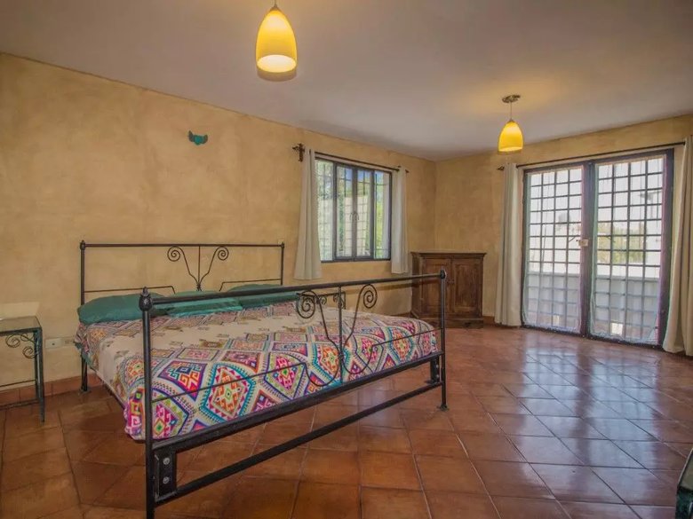 Barrio La Palmita House for Sale — 23 photos