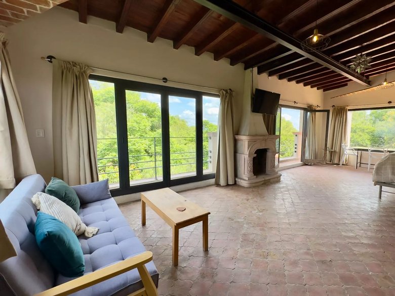 Casa Persea — 15 photos