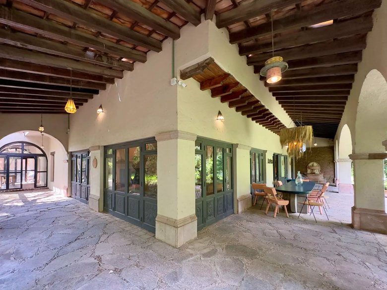 Casa Persea — 20 photos