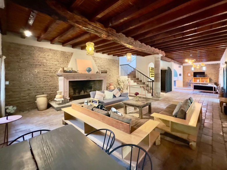 Casa Persea — 6 photos