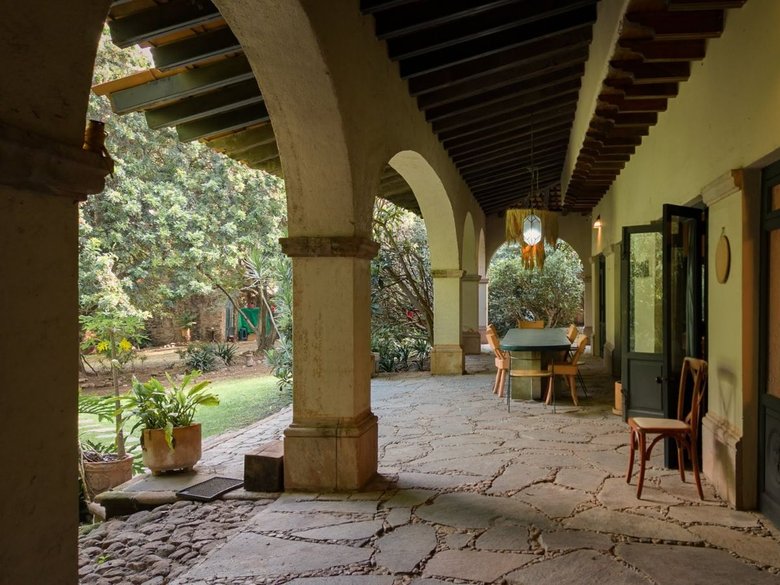Casa Persea — 8 photos