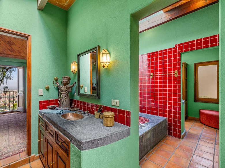 Casa Panoramica — 17 photos