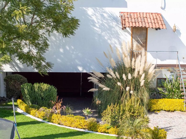 Casa Santa Rosa de Jauregui — 2 photos