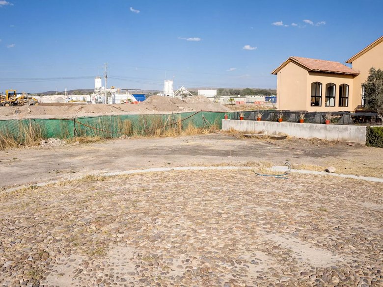 Alborada: Lote 1 Manzana 5 — 14 photos