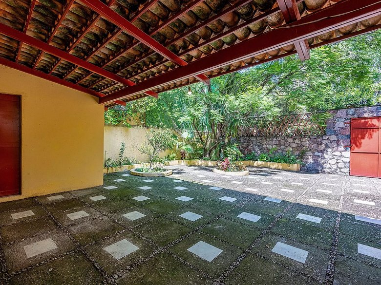 Casa Cardo — 21 photos