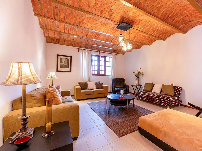 Casa Cardo — 17 photos