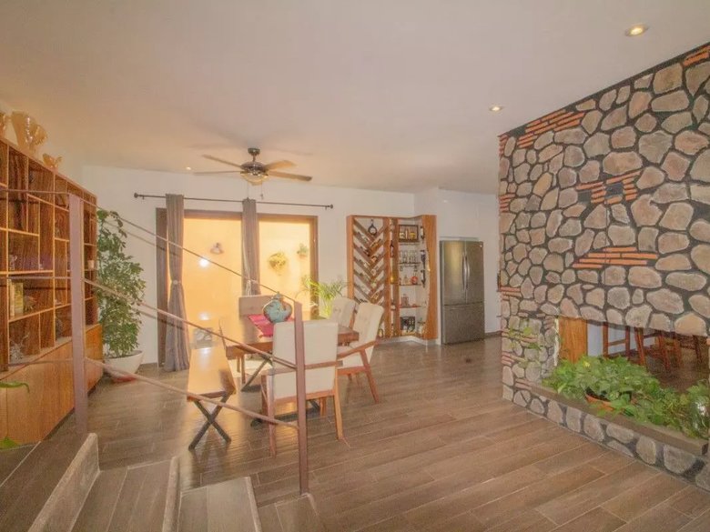 1948 House for Sale in Residencial Luna, San Miguel de Allende — 27 photos