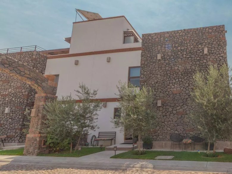 1948 House for Sale in Residencial Luna, San Miguel de Allende — 9 photos