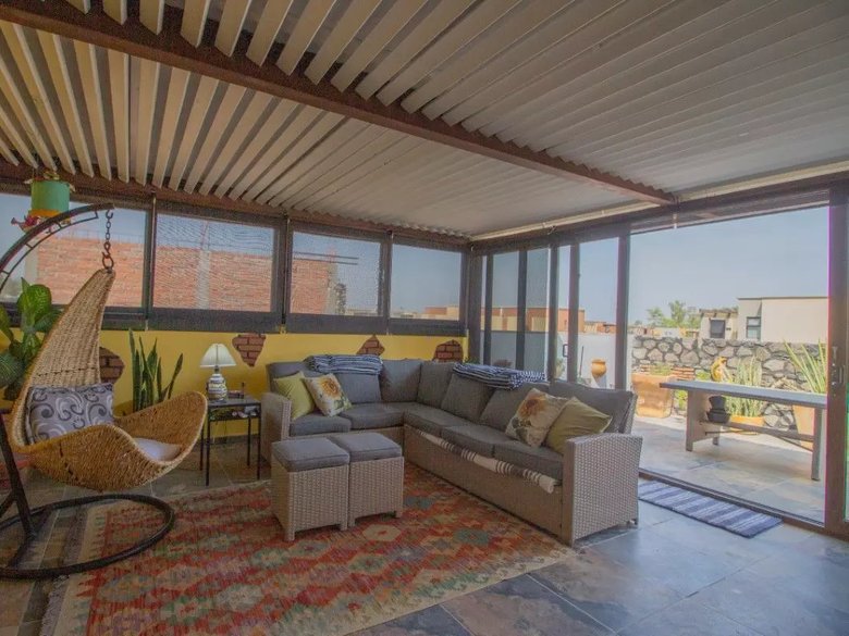 1948 House for Sale in Residencial Luna, San Miguel de Allende — 25 photos
