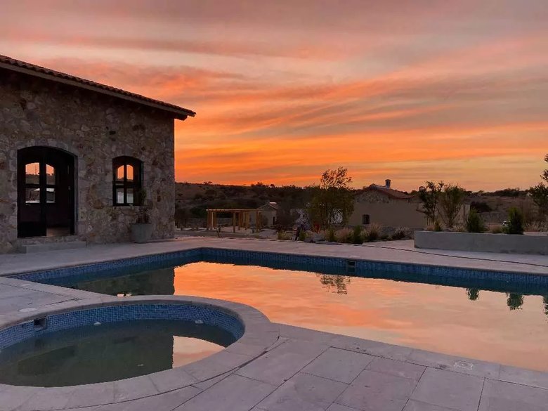 Villa Doña Maria Jose En Alborada — 6 photos