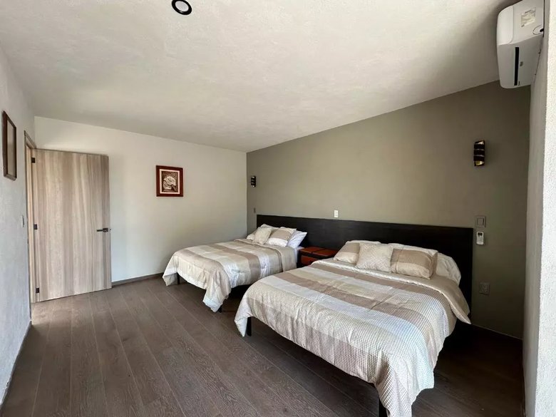 Casa En El Lago — 13 photos