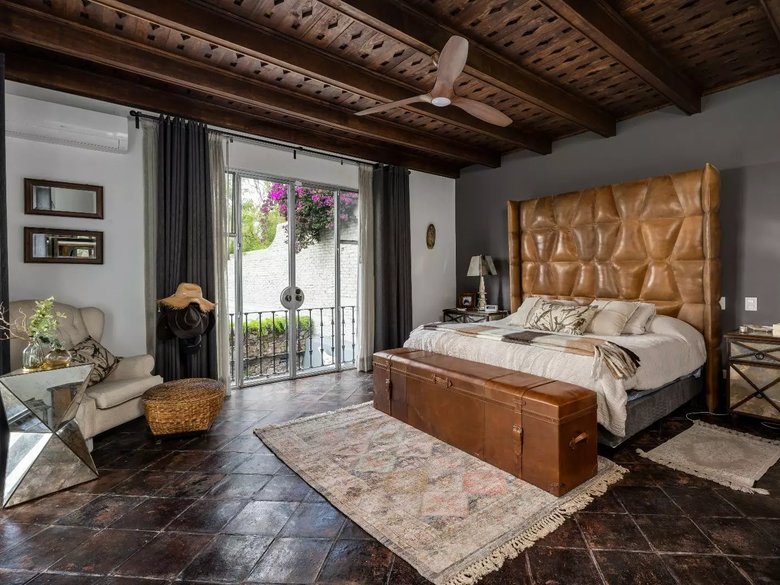 Casa Azul — 6 photos
