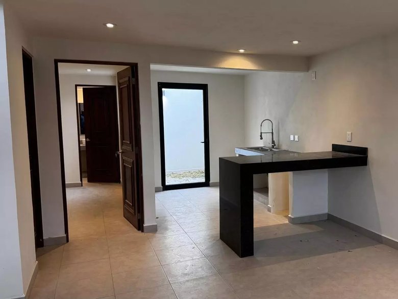 CASA LINDA — 2 photos