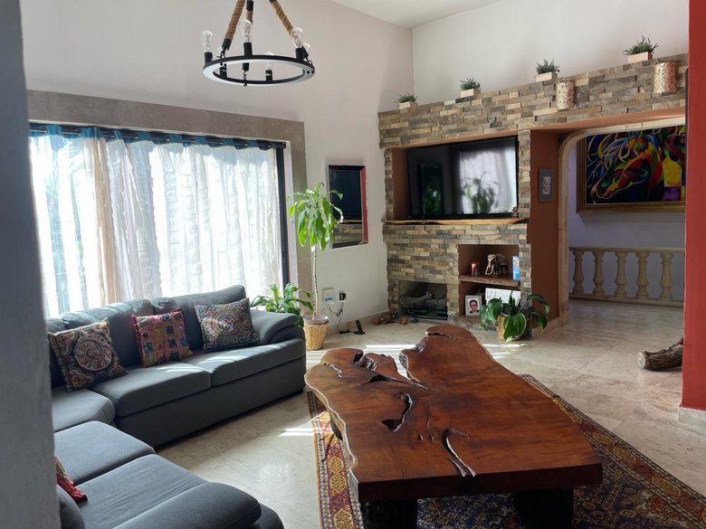 Bridge-Style Home El Secreto — 2 photos
