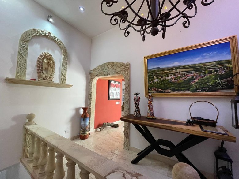 Bridge-Style Home El Secreto — 20 photos