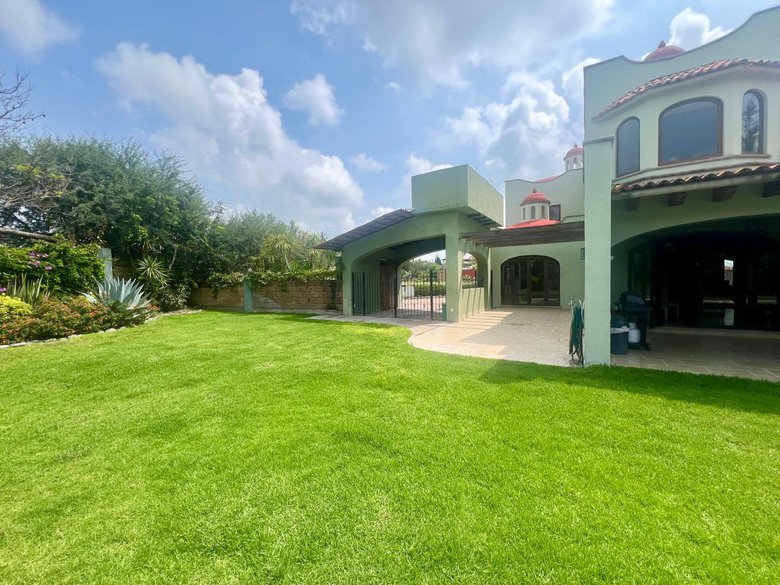 Casa Mariposa in Rancho Los Labradores — 26 photos