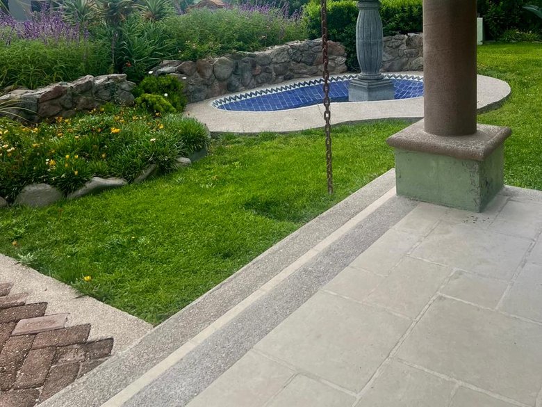 Casa Mariposa in Rancho Los Labradores — 2 photos