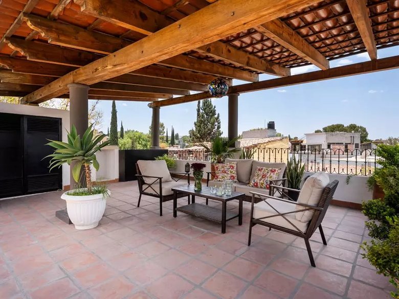 Villa Escondida — 21 photos