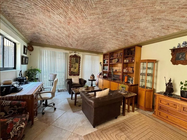 Privada las fuentes Atascadero — 18 photos