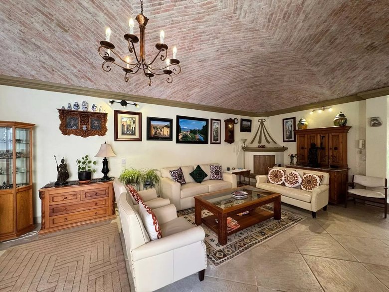 Privada las fuentes Atascadero — 14 photos