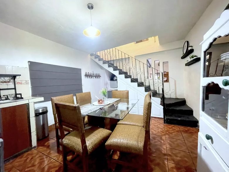 Dos Casas En Una — 3 photos